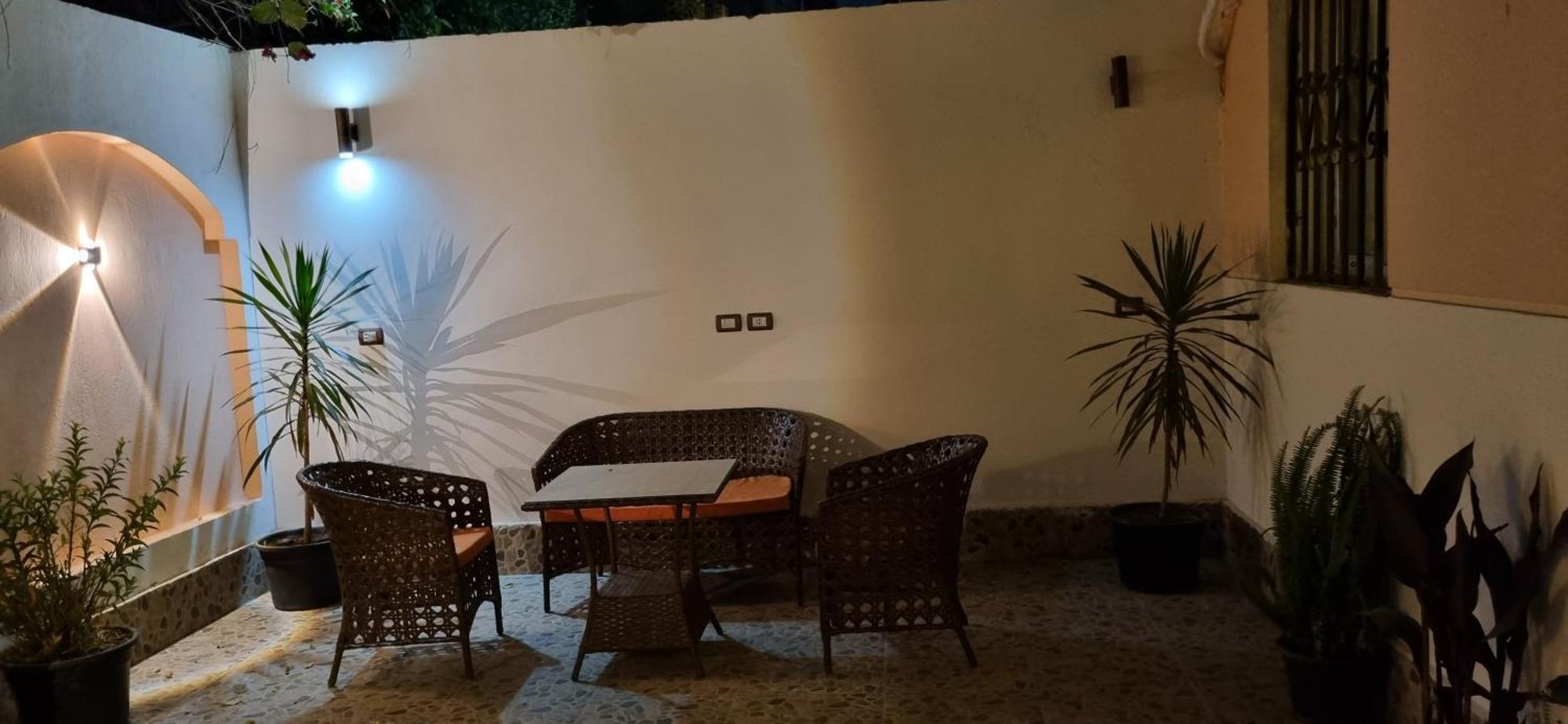 Apartment New Furnished Studio- Shehab St *